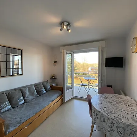 Lumineux A 100m Des Thermes Avec Balcon Et Wi-fi Apartment
